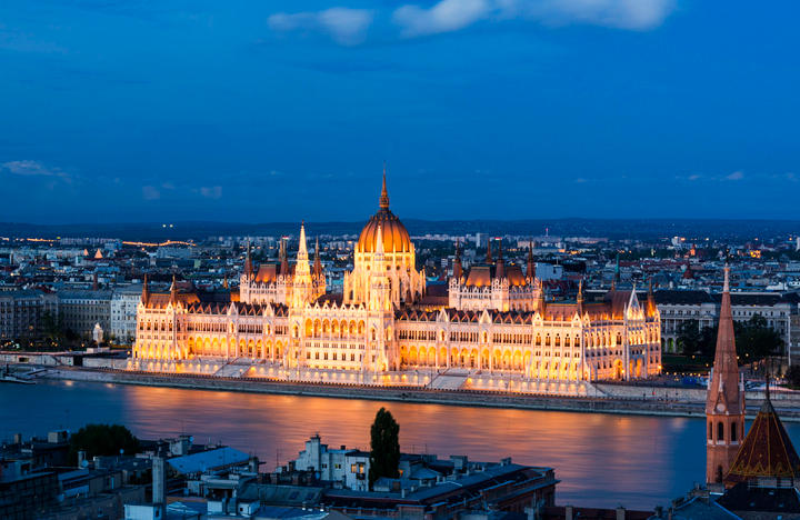 Du lịch Châu Âu 11 ngày du thuyền trên sông Danube giá tốt